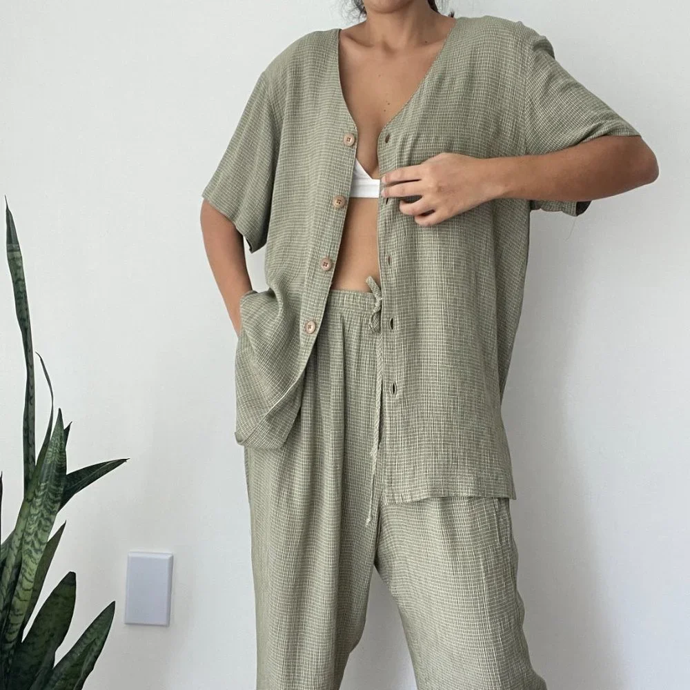 Vintage two piece button front top and trousers matching set - Picture 6 of 10